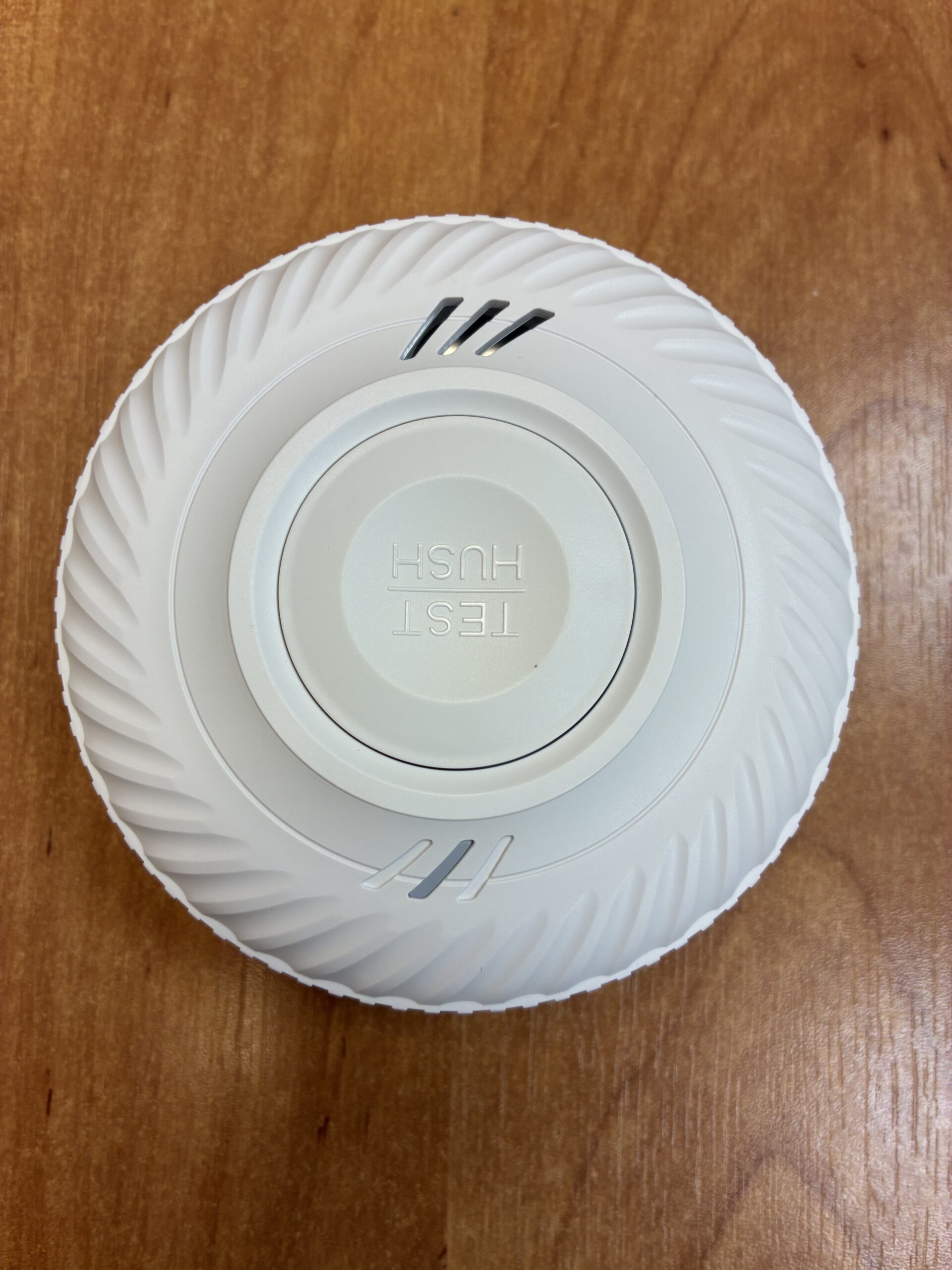 You are currently viewing Montaż czujników dymu na klatkach schodowych