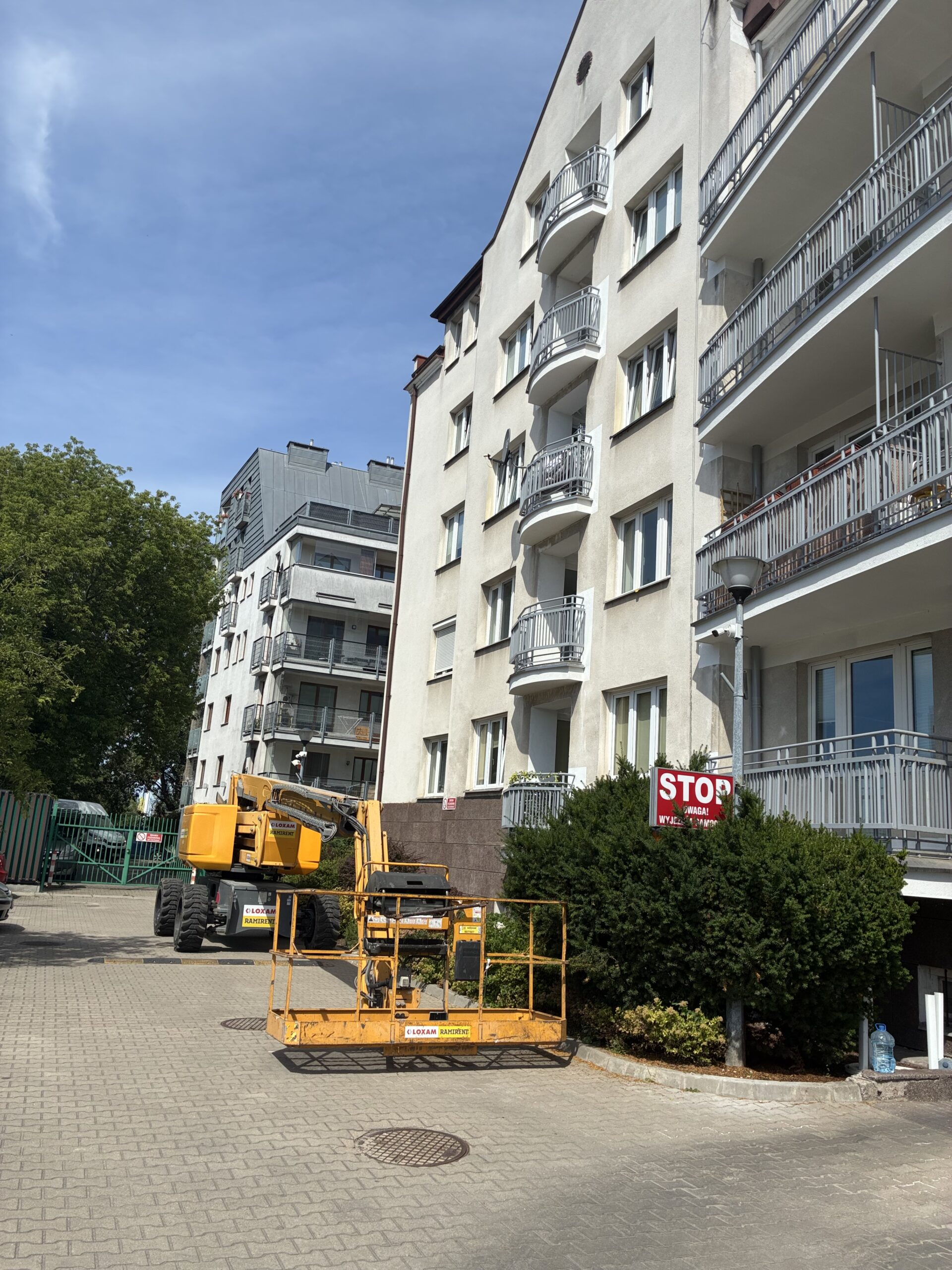 You are currently viewing Remont balkonów – zmiana organizacji ruchu na osiedlu
